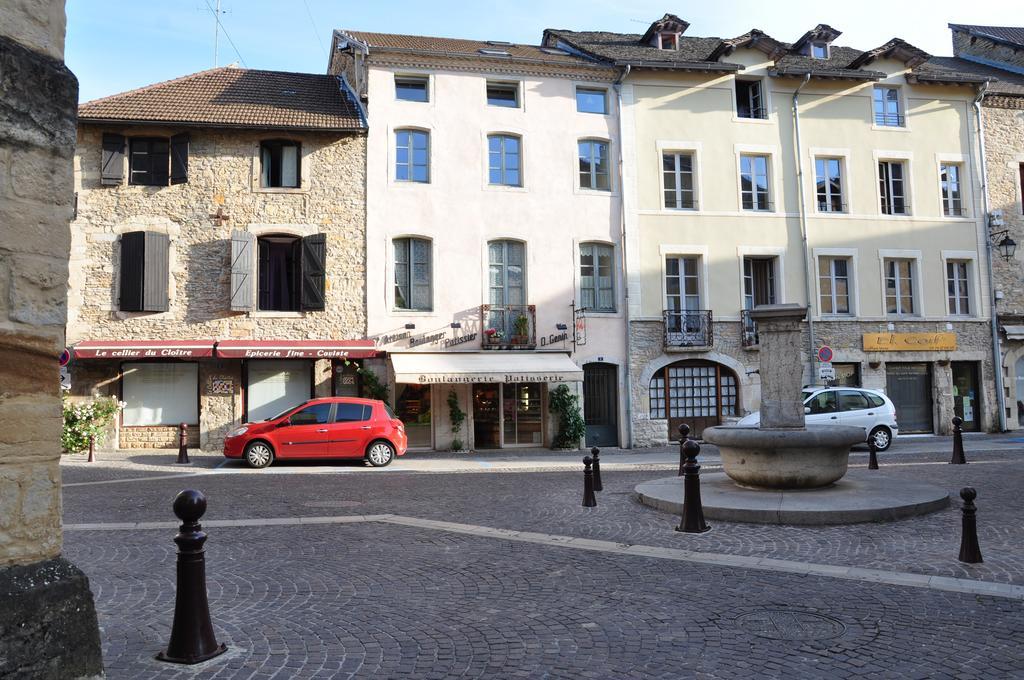 L' Atelier De La Monnaie Apartment Cremieu Exterior photo